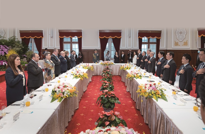President Lai Ching-te hosts President
Bernardo Arévalo of Guatemala at
the Presidential Office in Taipei City.
(Courtesy of PO)