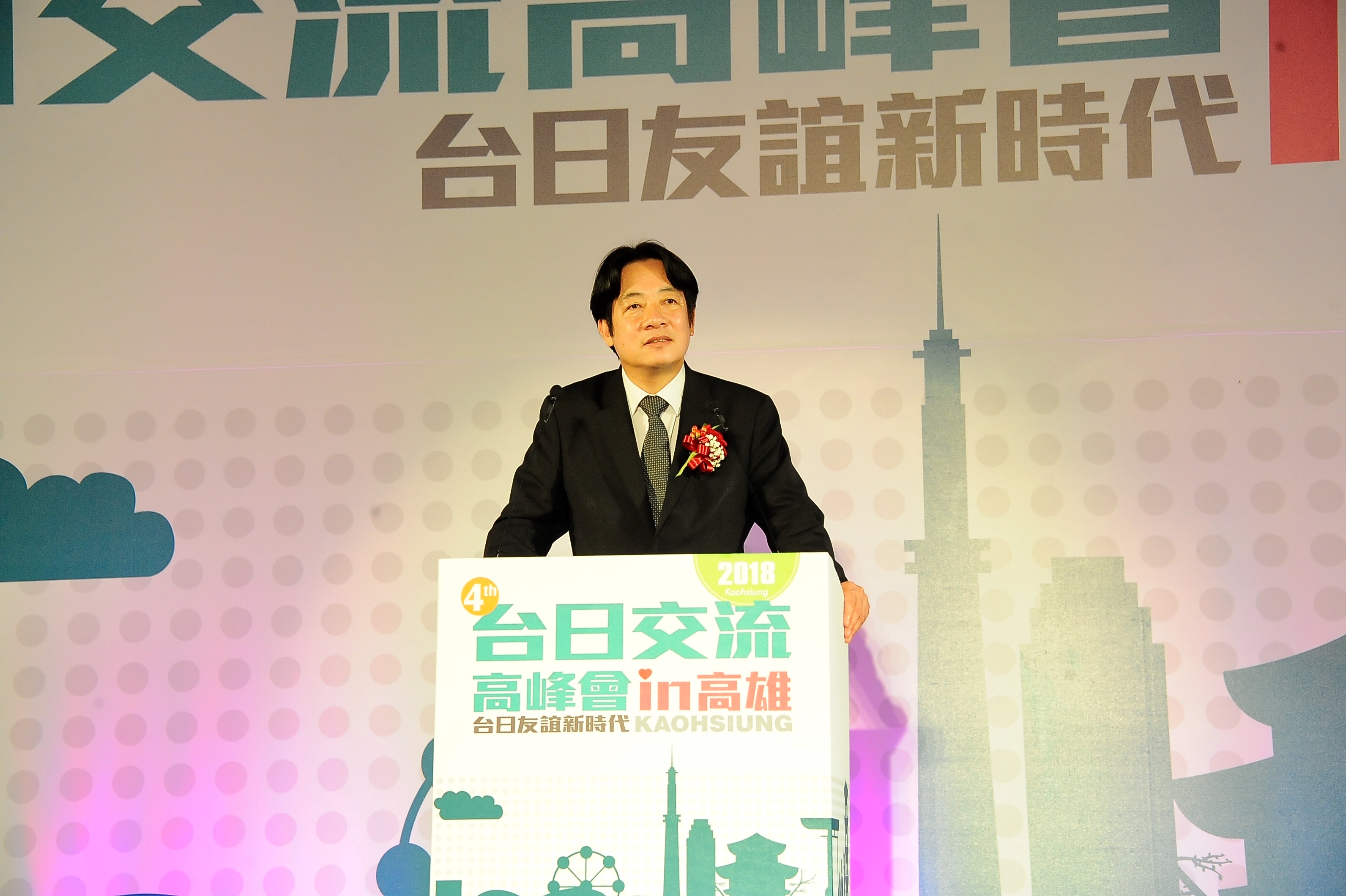 New Southbound Policy。Premier Lai Ching-te addresses participants in an annual summit for Taiwan and Japan council members July 7 in southern Taiwan’s Kaohsiung City. (Courtesy of Executive Yuan)