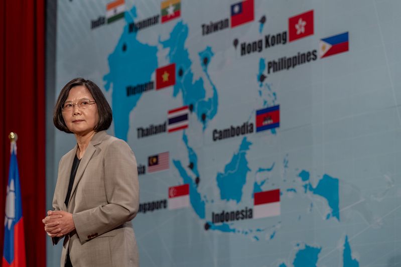 New Southbound Policy。President Tsai Ing-wen is advocating greater cooperation among academics and experts from regional think tanks as a way of addressing challenges to freedom, democracy and rules-based order in the Indo-Pacific. (CNA)