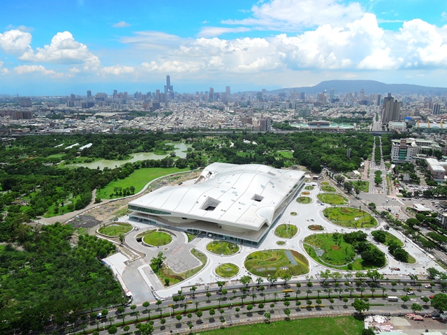 衛武営国家芸術文化センター、ついにグランドオープン : Taiwan Today