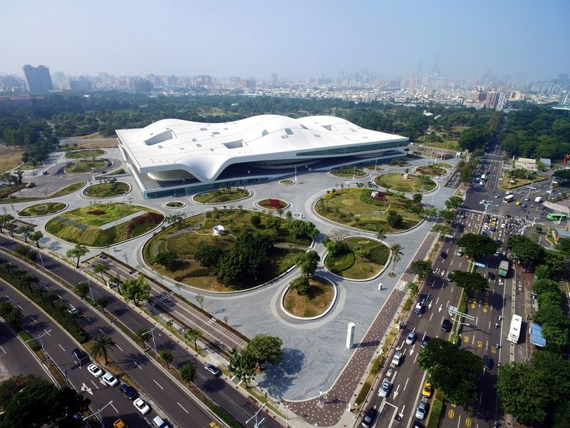 既國際又在地 長出來的衛武營 既國際又在地 長出來的衛武營圖片 - 新南向政策