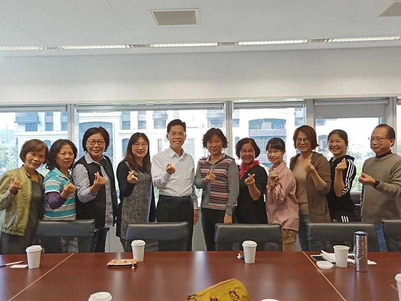 新住民團體聯合會拜會 社會局:持續公私對話 落實新住民照顧 新住民團體聯合會拜會 社會局:持續公私對話 落實新住民照顧圖片 - 新南向政策