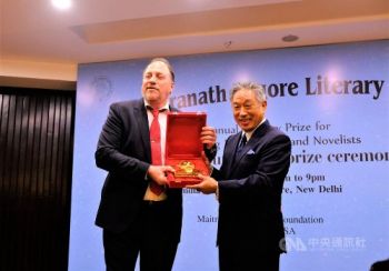 Focus Areas。Tsai, people of Taiwan honored for promoting democracy, human rights at India literary prize