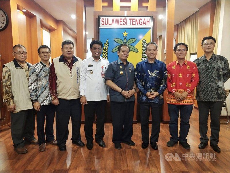 協助印尼地震災民 台商捐救護車蓋學校 協助印尼地震災民 台商捐救護車蓋學校圖片 - 新南向政策