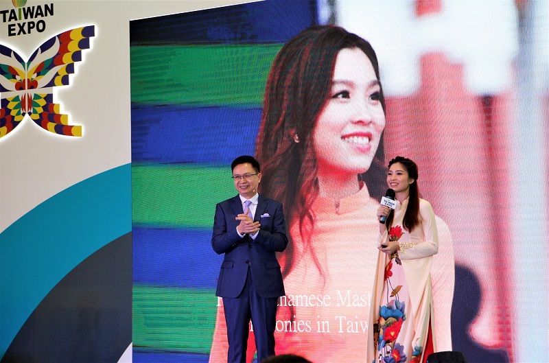 台灣形象展首度移師河內 國慶美女與黃志芳越南語同台互動 台灣形象展首度移師河內 國慶美女與黃志芳越南語同台互動圖片 - 新南向政策