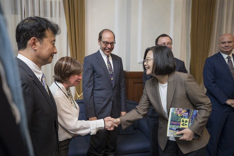 接見凱達格蘭論壇與會外賓 總統盼與印太各國加強合作 為區域和平穩定做出更多貢獻 接見凱達格蘭論壇與會外賓 總統盼與印太各國加強合作 為區域和平穩定做出更多貢獻圖片 - 新南向政策