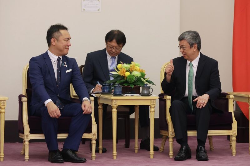 接見日本三重縣知事 副總統期盼臺日雙方夥伴關係持續提升 接見日本三重縣知事 副總統期盼臺日雙方夥伴關係持續提升圖片 - 新南向政策