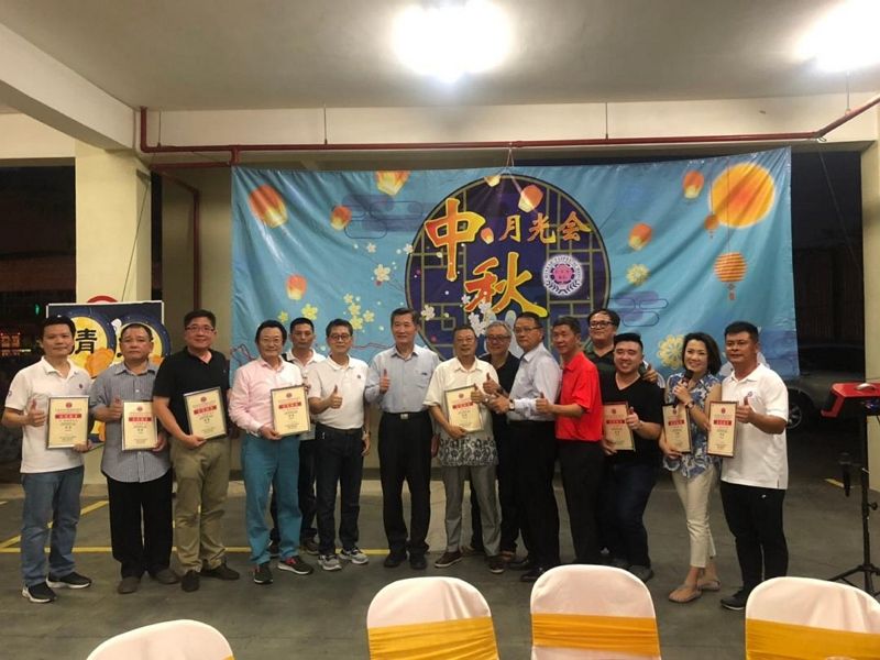 尹公使新垣出席吉隆坡臺灣商會中秋聯歡晚會 尹公使新垣出席吉隆坡臺灣商會中秋聯歡晚會圖片 - 新南向政策