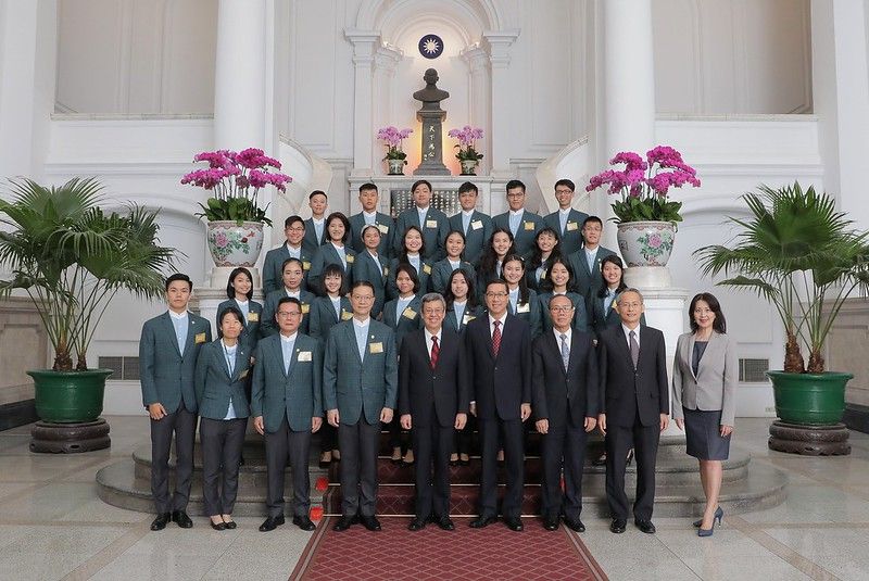 肯定青年交流計畫 副總統盼青年代表持續保持對國際事務的熱情 為臺灣發聲、擔任臺灣最佳代言人 肯定青年交流計畫 副總統盼青年代表持續保持對國際事務的熱情 為臺灣發聲、擔任臺灣最佳代言人圖片 - 新南向政策