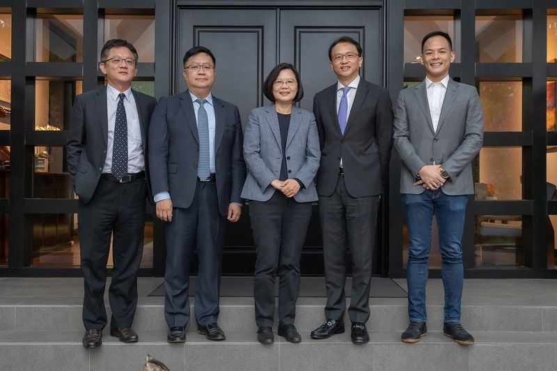 總統接見我國「亞太經濟合作(APEC) 企業諮詢委員會」(ABAC)代表 總統接見我國「亞太經濟合作(APEC) 企業諮詢委員會」(ABAC)代表圖片 - 新南向政策
