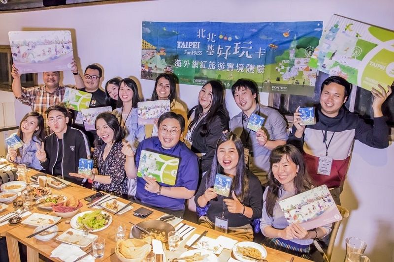 「被政治耽誤的旅遊玩家」劉奕霆和海外網紅比手劃腳逗趣玩臺北 「被政治耽誤的旅遊玩家」劉奕霆和海外網紅比手劃腳逗趣玩臺北圖片 - 新南向政策