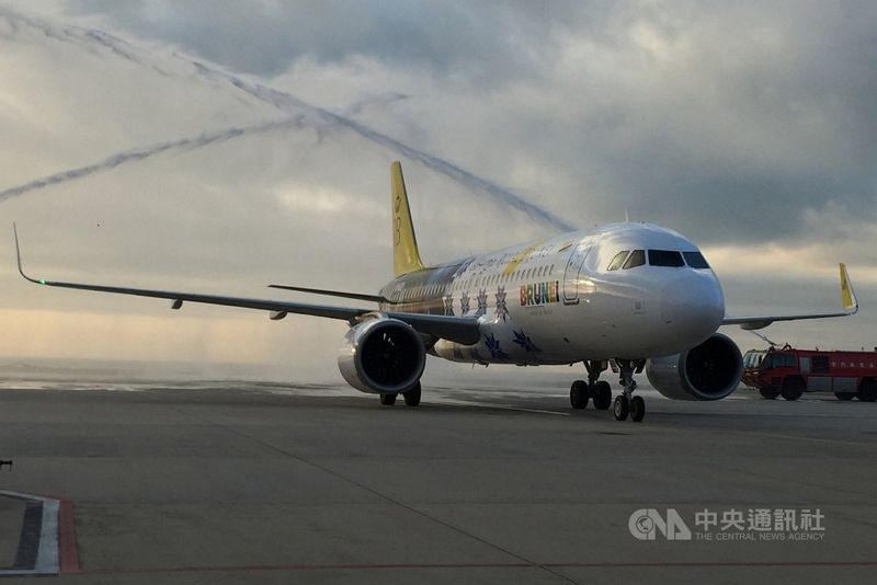 金門首例非國航包機 汶萊航空飛抵尚義機場 金門首例非國航包機 汶萊航空飛抵尚義機場圖片 - 新南向政策