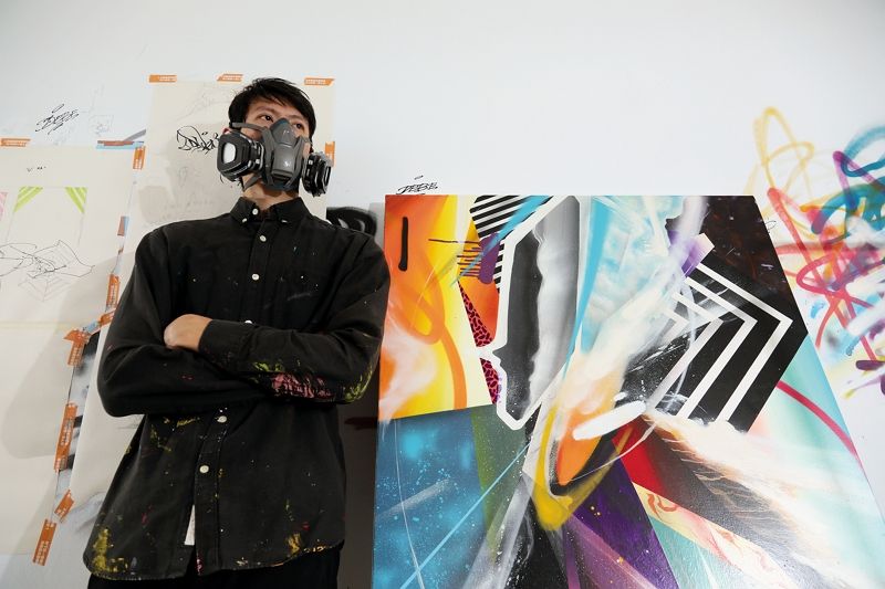I Paint, Therefore I Am—Graffiti Artist DEBE I Paint, Therefore I Am—Graffiti Artist DEBE Photos - New Southbound Policy