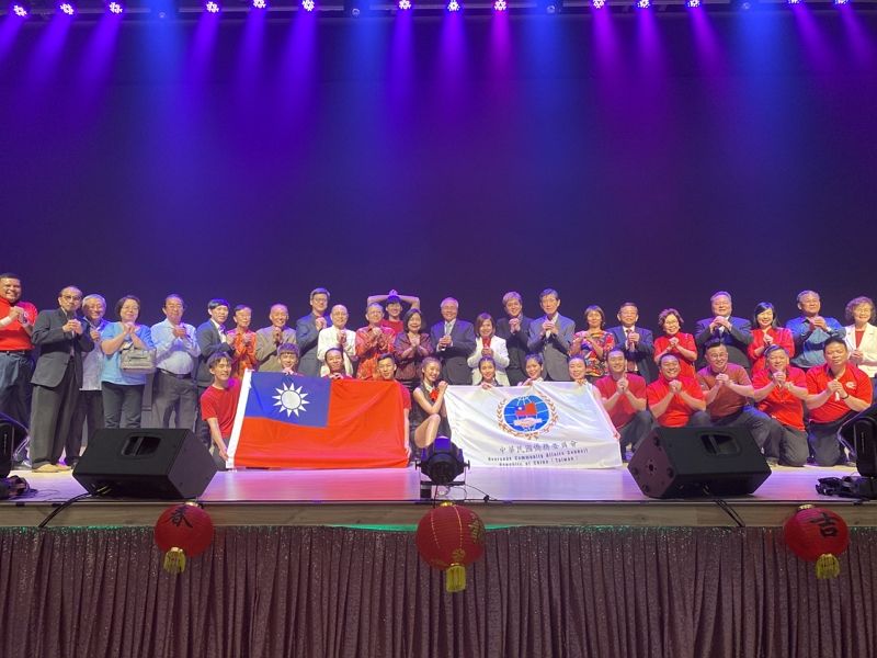 洪大使出席僑委會109年春節文化訪問團亞洲團吉隆坡場演出 洪大使出席僑委會109年春節文化訪問團亞洲團吉隆坡場演出圖片 - 新南向政策