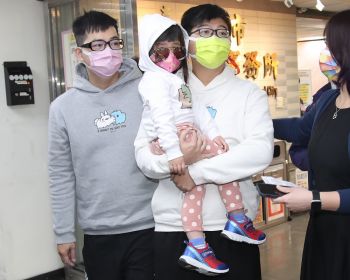 実名制 販売のマスク どんなものが出てくるかは買ってからのお楽しみ Taiwan Today 実名制 販売のマスク どんなものが出てくるかは買ってからのお楽しみ Taiwan Today