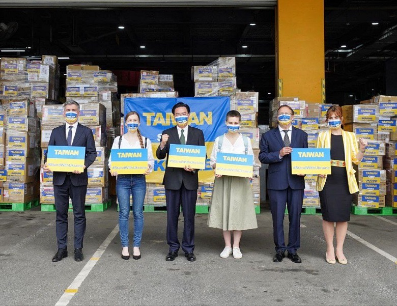 New Southbound Policy。Masyarakat Taiwan yang hidup dalam lingkungan yang bebas dan demokratis, selama bertahun-tahun menghadapi ancaman dan intimidasi dari Tiongkok. Oleh karena itu, masyarakat Taiwan sangat berempati terhadap situasi yang dialami oleh Ukraina saat ini. (Foto oleh Kementerian Luar Negeri)
