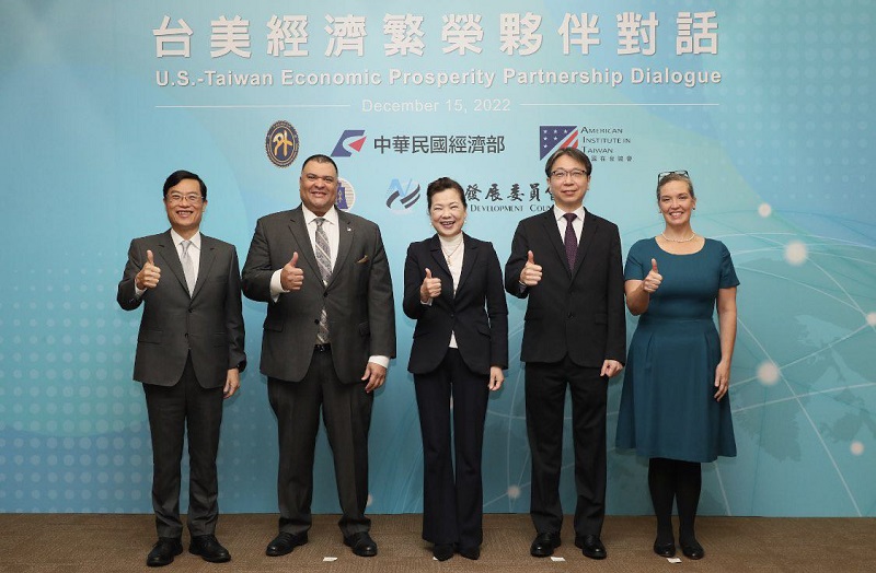 New Southbound Policy。Kementerian Luar Negeri (MOFA) akan terus berkoordinasi dengan instansi kementerian lainnya, untuk mendorong hubungan kemitraan dan kerja sama ekonomi bilateral antara Taiwan dan Amerika Serikat.