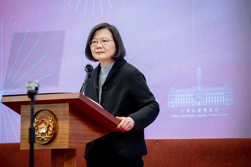 New Southbound Policy。Presiden Tsai juga mengingatkan otoritas Beijing bahwa semua pemangku kepentingan dalam kawasan ini memiliki tanggung jawab untuk menjaga perdamaian dan stabilitas di Selat Taiwan. Perdamaian dan stabilitas adalah hal yang kita inginkan bersama.  