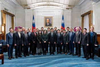 接見生技產業獎獲獎單位　總統：持續投入資源　讓臺灣生技醫療產業提升競爭力 - 圖片