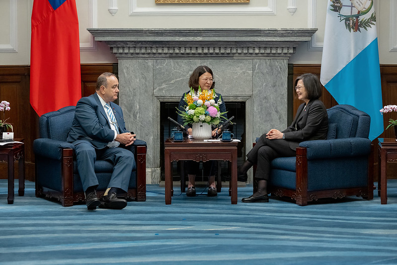 蔡英文総統とグアテマラのジャマテイ大統領が首脳会談、連携強化で一致 Taiwan Today