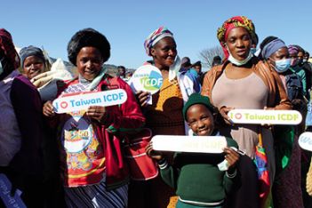 One with the world, Taiwan responds - 圖片