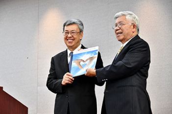 出席「臺美21世紀醫療合作論壇」開幕式 陳揆：促進臺美醫療人才交流 提升我國醫學產業蓬勃發展 - 圖片