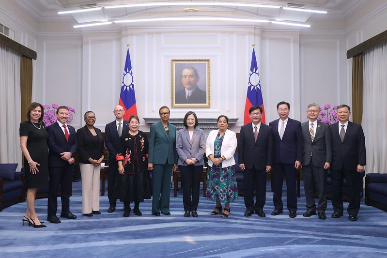 蔡英文総統、国交樹立国の国連常駐代表訪問団と会談 : Taiwan Today