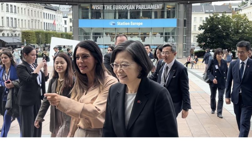 Après Prague et Paris, c’est à Bruxelles que l’ancienne présidente Tsai Ing-wen [蔡英文] a poursuivi le 17 octobre sa tournée européenne, son premier déplacement à l’étranger depuis la fin de son mandat en mai dernier. 