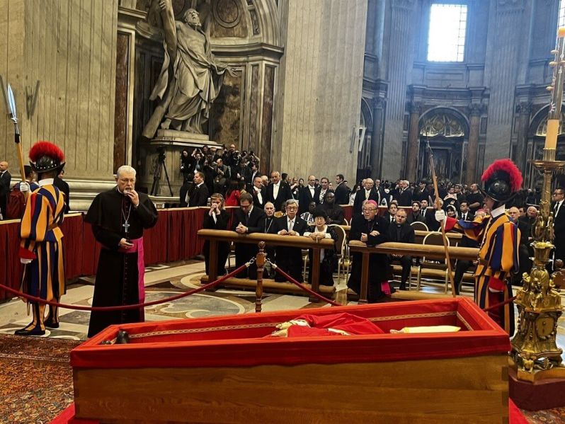 陳建仁元副総統、総統の特使としてフランシスコ教皇の葬儀に出席