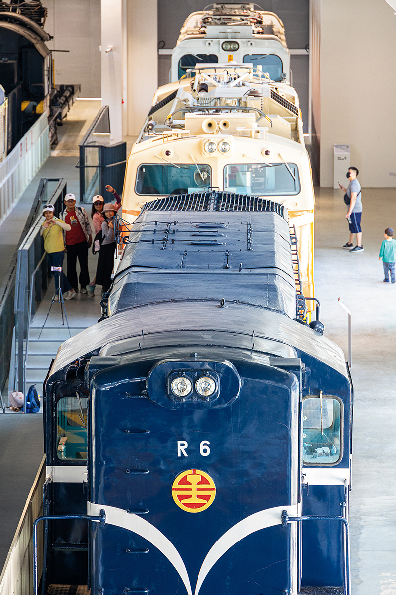 Twelve diesel locomotives from the 1950s to 1970s are on permanent display in the museum’s main hall.