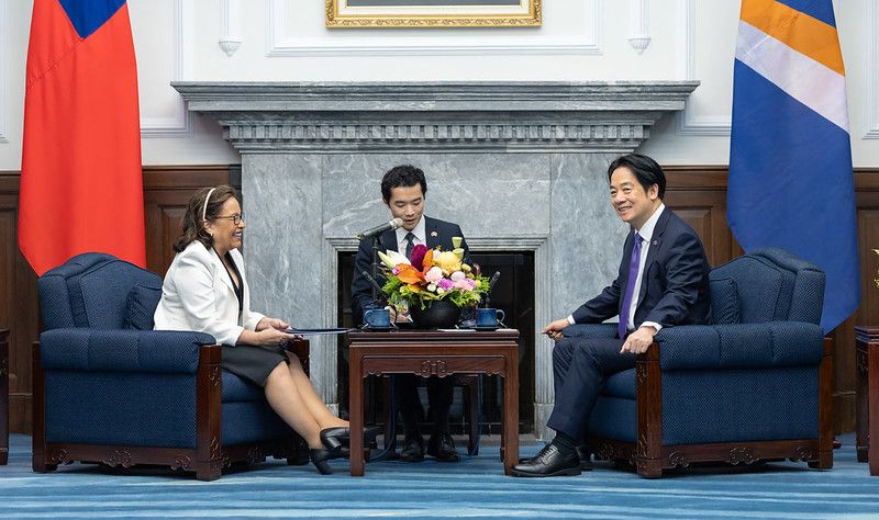 New Southbound Policy。Presiden Lai mengucapkan terima kasih kepada pemerintah dan parlemen Kepulauan Marshall atas dukungan jangka panjang terhadap partisipasi internasional Taiwan, serta atas dukungan teguh yang disuarakan di berbagai forum global.