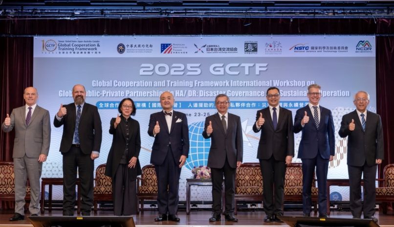 New Southbound Policy。NSTC telah lama berinvestasi dalam penelitian terapan di bidang ilmu kebencanaan, sistem peringatan dini, dan tata kelola risiko, serta bekerja sama dengan sektor swasta dan organisasi nirlaba. Kerja sama ini memanfaatkan data, jaringan logistik, dan teknologi inovatif untuk memainkan peran penting dalam setiap tahap manajemen bencana, mulai dari kesiapsiagaan, tanggap darurat, hingga pemulihan pascabencana.