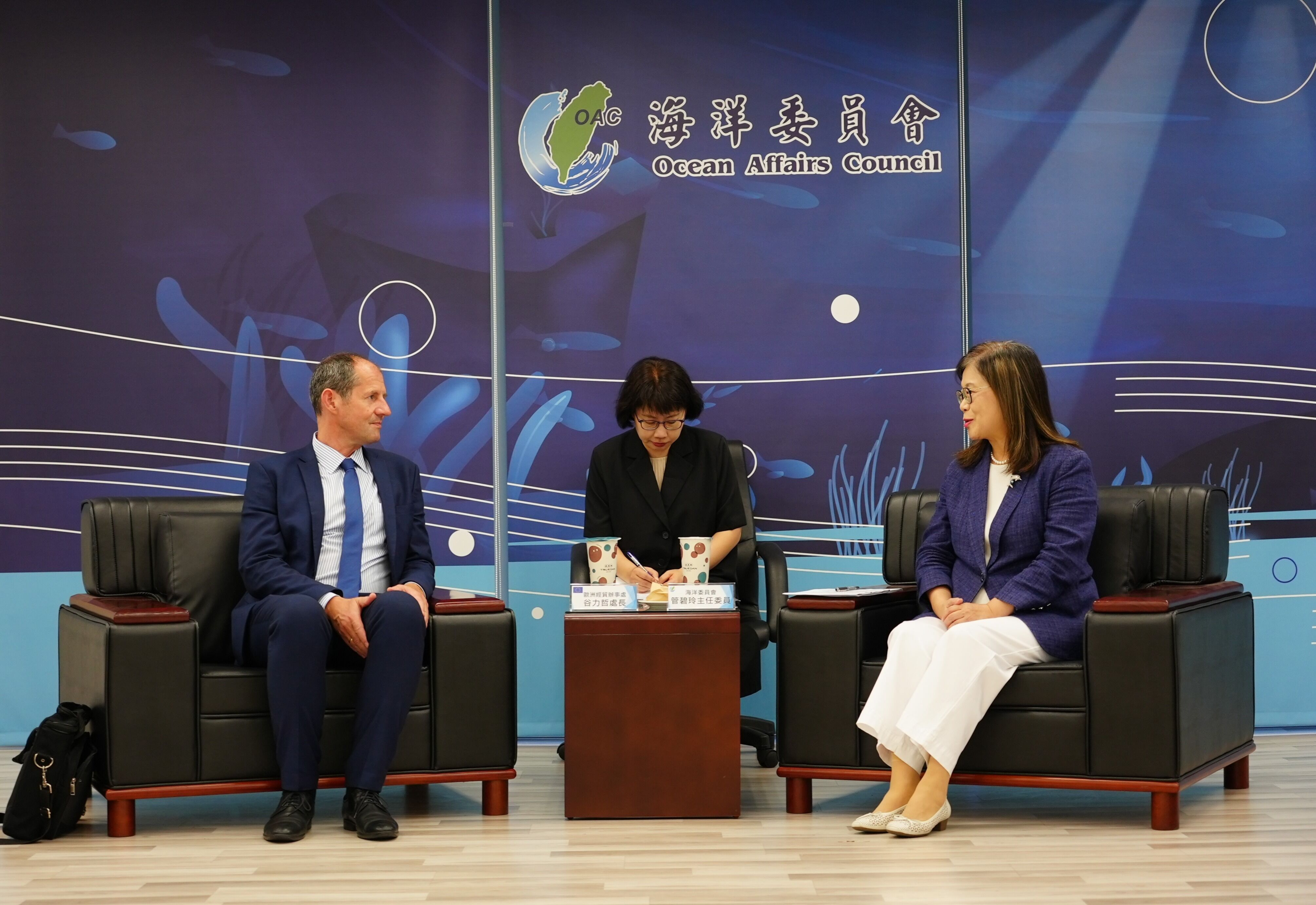 New Southbound Policy。Dalam pertemuan ini kedua belah pihak menyatakan sepakat bahwa Taiwan dan Eropa harus memanfaatkan keunggulan teknologi dan sistem yang dimiliki masing-masing untuk mendorong kerja sama teknologi, investasi industri, dan berbagi informasi, untuk bersama-sama membangun kerangka kerja keamanan maritim yang saling menguntungkan.