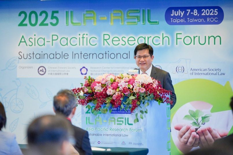 New Southbound Policy。Taiwan berupaya memperdalam hubungan dengan negara-negara yang memiliki visi serupa, memperkokoh aliansi internasional, serta menggabungkan kekuatan pemerintah dan masyarakat sipil agar Taiwan terus menjadi “Taiwan milik dunia”.