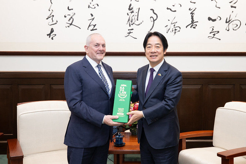 New Southbound Policy。Presiden Lai menjelaskan bahwa Eropa merupakan mitra dagang terbesar ketiga bagi Taiwan sekaligus sumber utama investasi asing terbesar. Irlandia dikenal sebagai pusat industri teknologi dan inovasi di Eropa dan, seperti Taiwan, memiliki ekonomi berorientasi ekspor. Struktur industri kedua negara bersifat saling melengkapi.