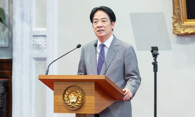 New Southbound Policy。Tổng thống Lại Thanh Đức phát biểu về việc ứng phó với chính sách thuế đối ứng của Mỹ vào sáng ngày 1/8. (Ảnh: Phủ Tổng thống)