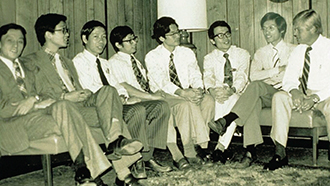 Sitting together in April 1976 are some of the 19 young engineers ITRI sent to RCA Corp.’s facilities for training in IC design, process technology, IC testing and semiconductor equipment. (Photo courtesy of ITRI)