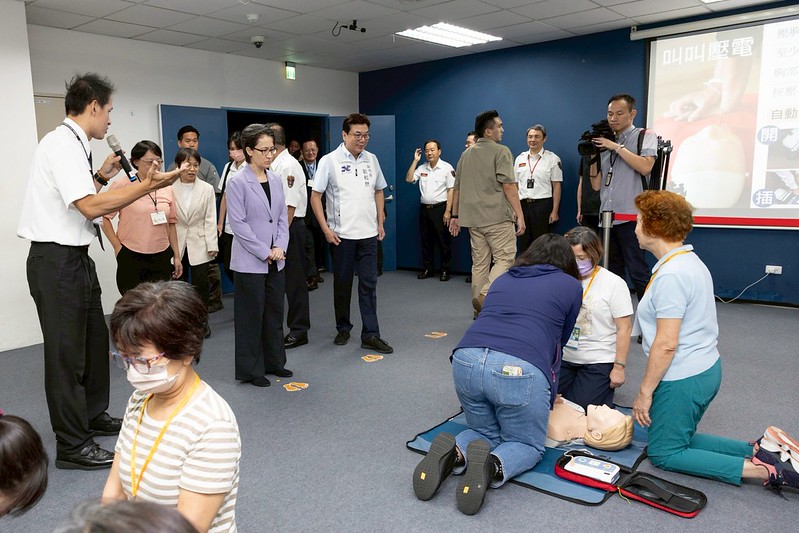 New Southbound Policy。Phó Tổng thống Tiêu Mỹ Cầm (áo tím) tham dự Lễ khai mạc “Khóa đào tạo phòng chống thiên tai dành cho phụ nữ” năm 2025 vào sáng ngày 4/9 tại Đài Bắc. (Ảnh: Phủ Tổng thống)