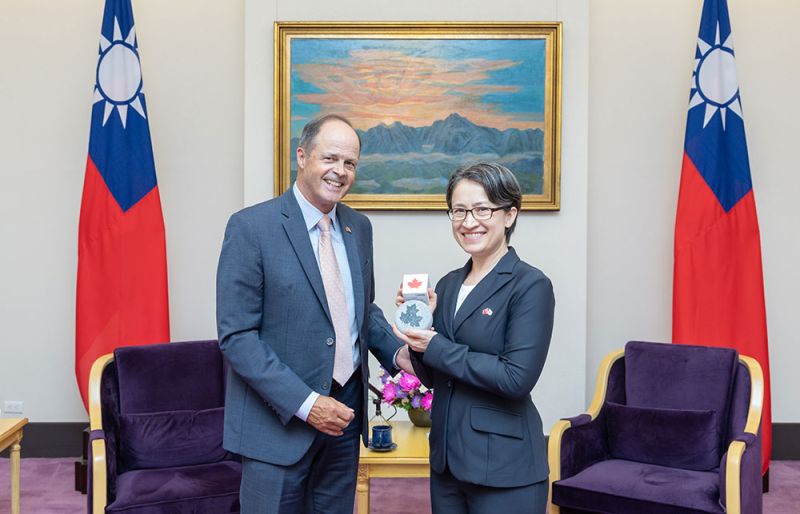VP Hsiao receives Canadian national security delegationPhotos - New Southbound Policy