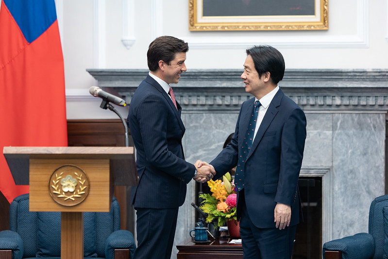 New Southbound Policy。Taiwan saat ini merupakan mitra dagang terbesar ke-7 Amerika Serikat sekaligus pasar ekspor produk pertanian terbesar ke-7 bagi AS.