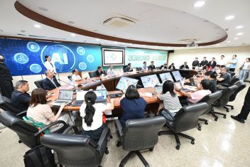 經濟部啟動「AI應用躍昇計畫」 AI共通模型導入與擴散雙引擎 推動AI應用規模化落地 - 圖片