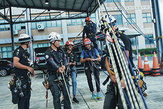 The National Fire Agency’s training facility in Nantou County welcomes foreign emergency and rescue workers for hands-on learning experiences. (Courtesy of NFA)