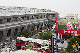 Quake-resilient architecture regulations tackle weak foundations, among other design faults. (Photo by Jimmy Lin)