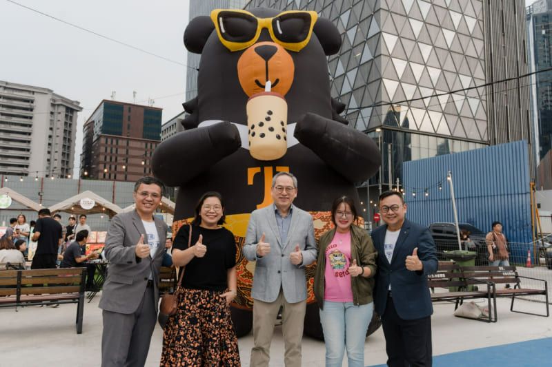 Deputy Representative Mr James Buu attend the opening ceremony of “Taiwan Five Senses 4: The Healing Journey” in Kuala Lumpur on the evening of September 26Photos - New Southbound Policy