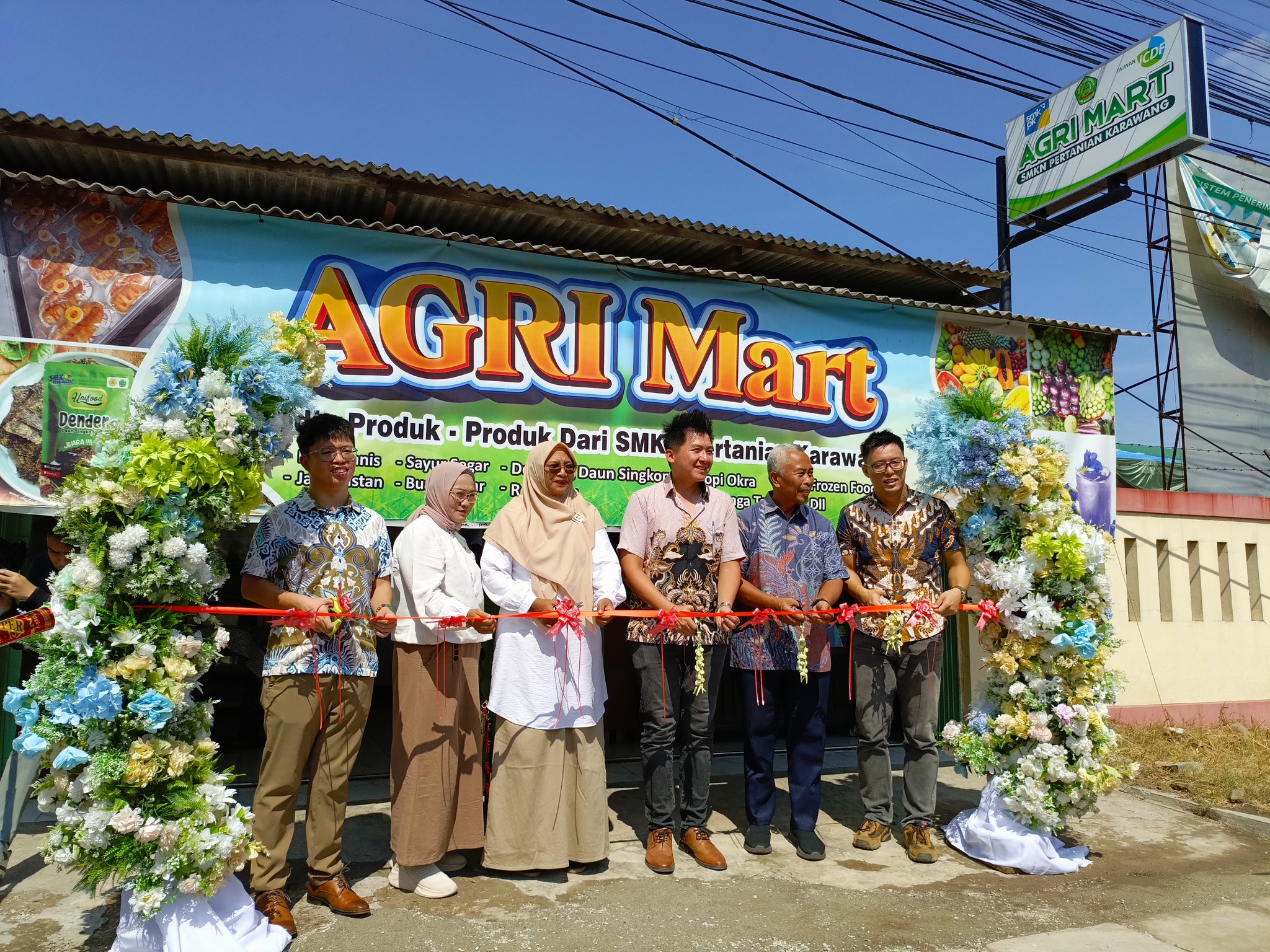 New Southbound Policy。Setelah produk kopi okra versi awal selesai dikembangkan, TTM kembali memberikan dukungan dengan menyelenggarakan “Pasar Tani” di mana siswa dapat langsung memasarkan produknya kepada konsumen untuk melakukan uji pasar.