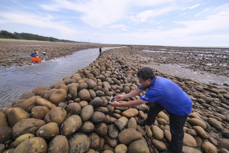 Up Close with Fish WeirsPhotos - New Southbound Policy