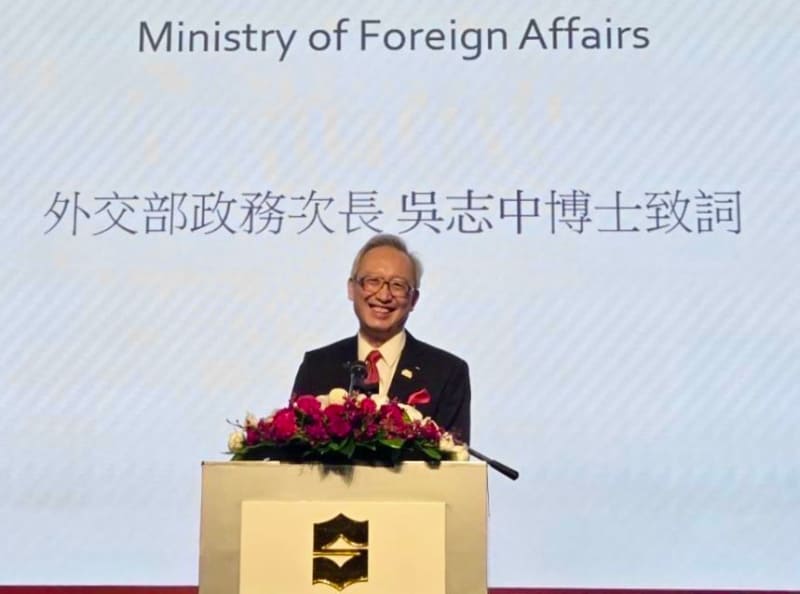 Deputy FM Wu attends Austria National Day reception