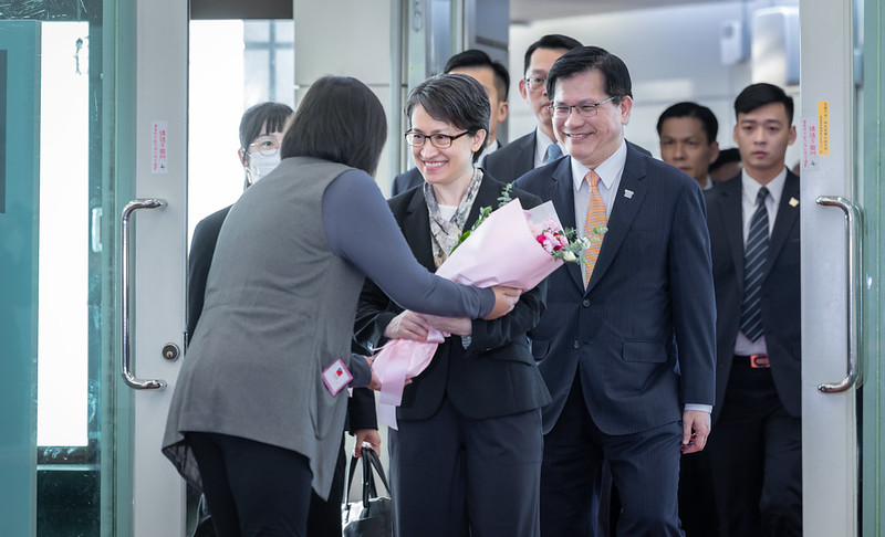 New Southbound Policy。รองปธน.เซียวเหม่ยฉินเข้าร่วม “การประชุมประจำปีของกลุ่มพันธมิตรจีนแห่งรัฐสภาข้ามชาติ” (IPAC) โดยมีนายหลินเจียหรง รัฐมนตรีว่าการกระทรวงการต่างประเทศ ร่วมเดินทางไปด้วย (ภาพจากทำเนียบประธานาธิบดี)