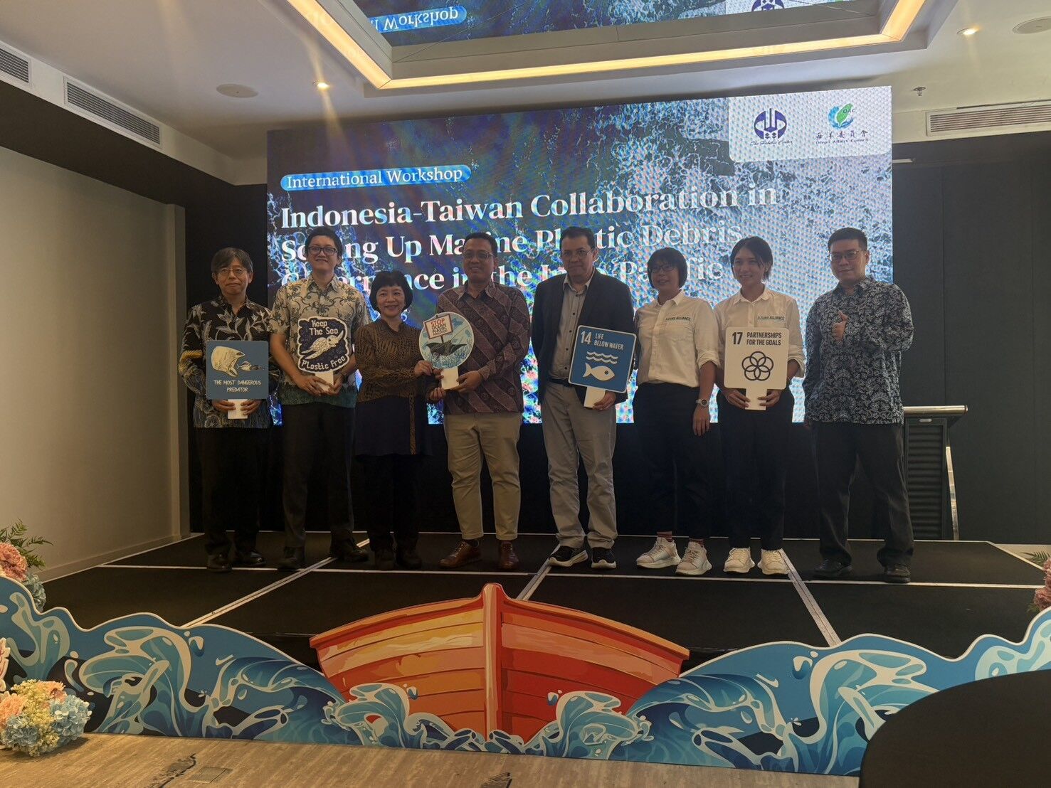 New Southbound Policy。Perwakilan pemuda Taiwan menyampaikan bahwa kunjungan ini memperdalam pemahaman mereka tentang kondisi dan tantangan pengelolaan sampah laut di Indonesia, sekaligus menyoroti prakarsa nyata Indonesia dalam pengurangan plastik, kegiatan bersih pantai, dan pendidikan lingkungan. Beragam praktik berkelanjutan di Indonesia memberikan inspirasi berharga bagi generasi muda Taiwan.
