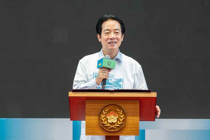 總統親頒黑客松獎項　盼以數位驅動轉型、以協作實現淨零願景　攜手打造智慧永續的美好未來圖片 - 新南向政策